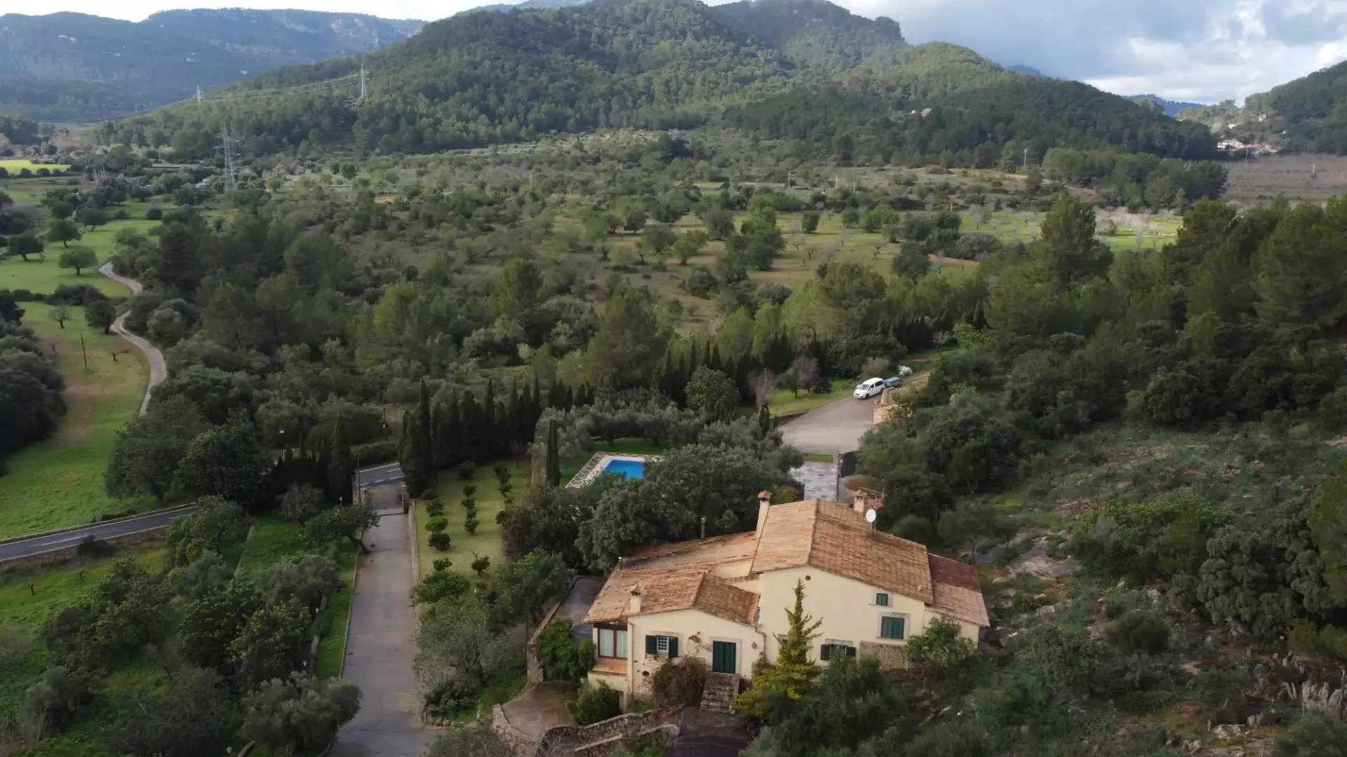 Vista exterior de Finca rústica de alquiler en  Palma de Mallorca con Aire acondicionado, Calefacción y Jardín privado