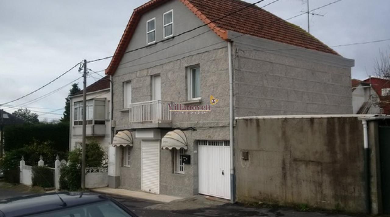 Exterior view of House or chalet for sale in Vigo   with Parquet flooring, Furnished and Balcony