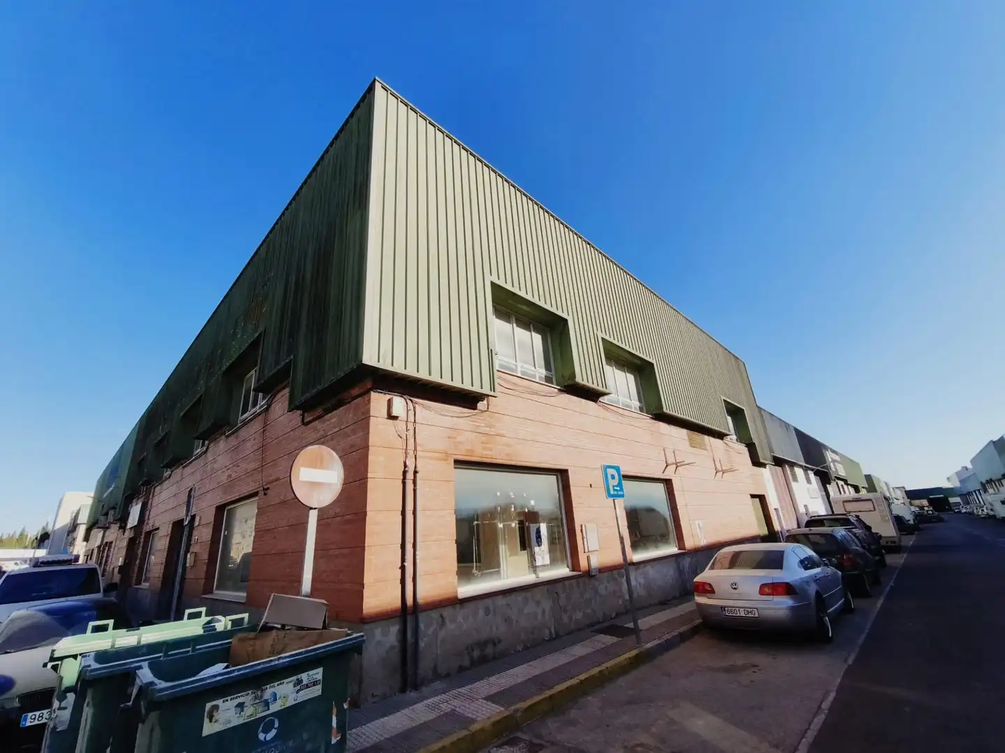 Exterior view of Industrial buildings for sale in Gines