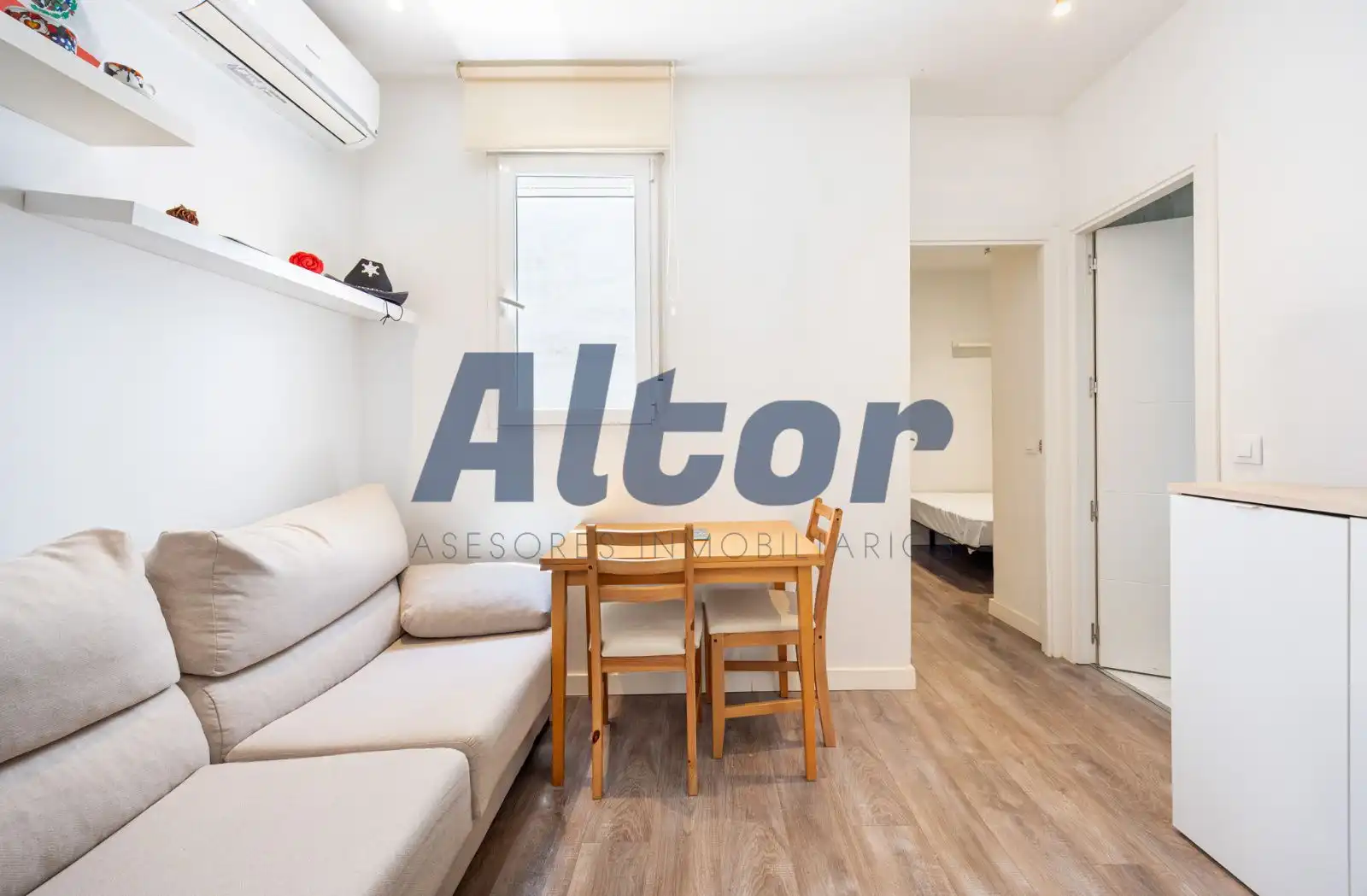 Habitación de Piso en venta en Madrid con Aire acondicionado y Calefacción