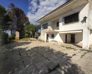 Exterior view of House or chalet for sale in Las Herencias