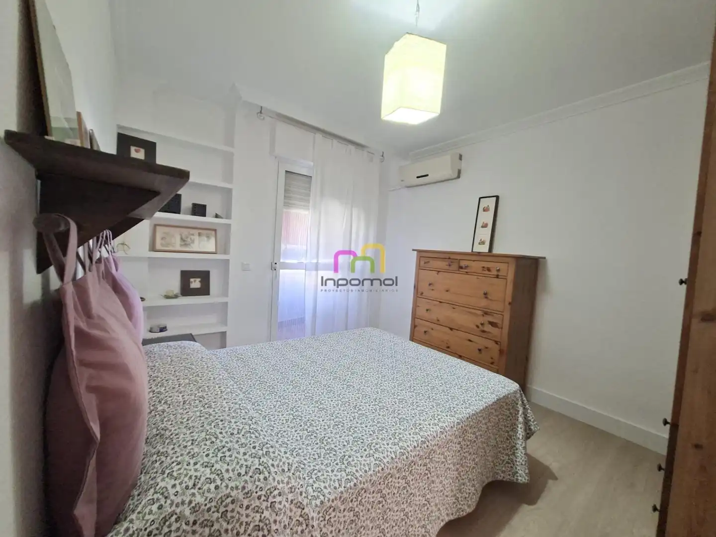 Habitación de Piso de alquiler en Badajoz con Aire acondicionado, Calefacción y Amueblado
