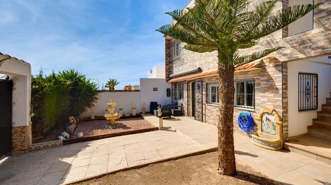 Foto 5 de Casa o xalet en venda a Calle Velázquez, Zona Carrefour - Urbanizaciones, Torrevieja