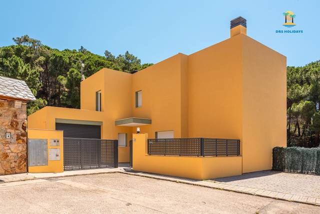 Casa-chalet en Alquiler en Carrer Rosalia de Castro, 7 en Roca Grossa