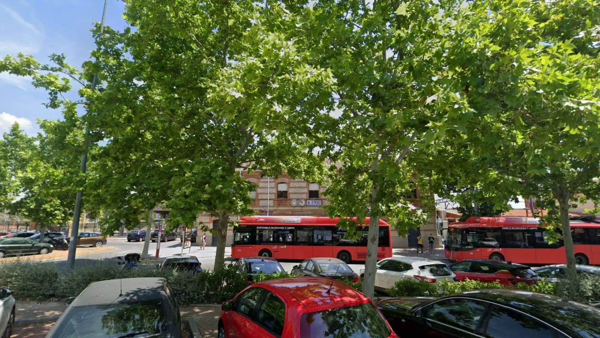 Vista exterior de Casa adosada en venda en Valdemoro amb Traster