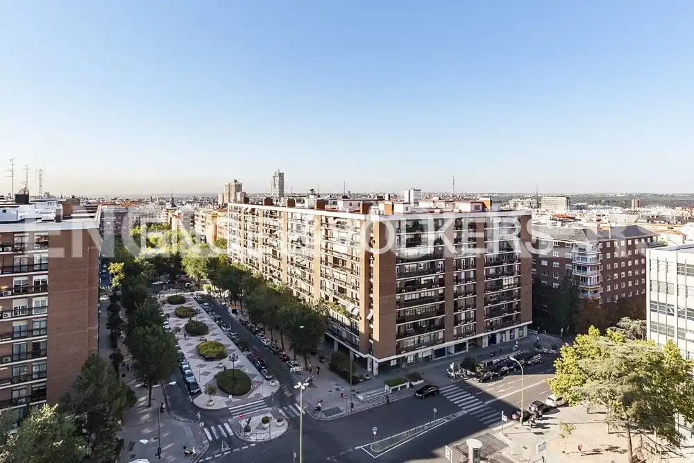 Außenansicht von Dachboden zur Miete in Madrid mit Klimaanlage, Heizung und Terrasse