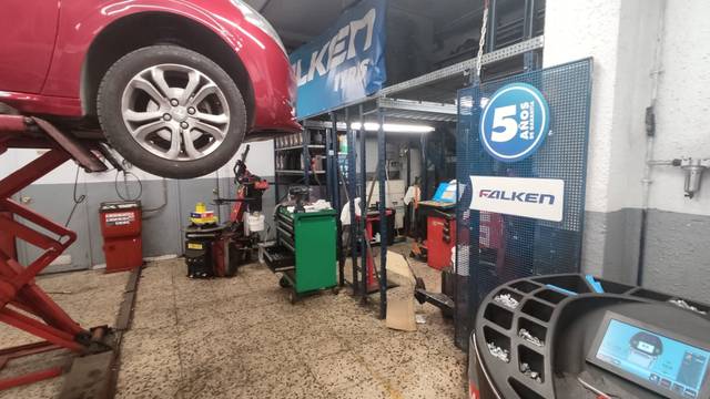 Local comercial en Alquiler en Carrer Jardí en La Florida