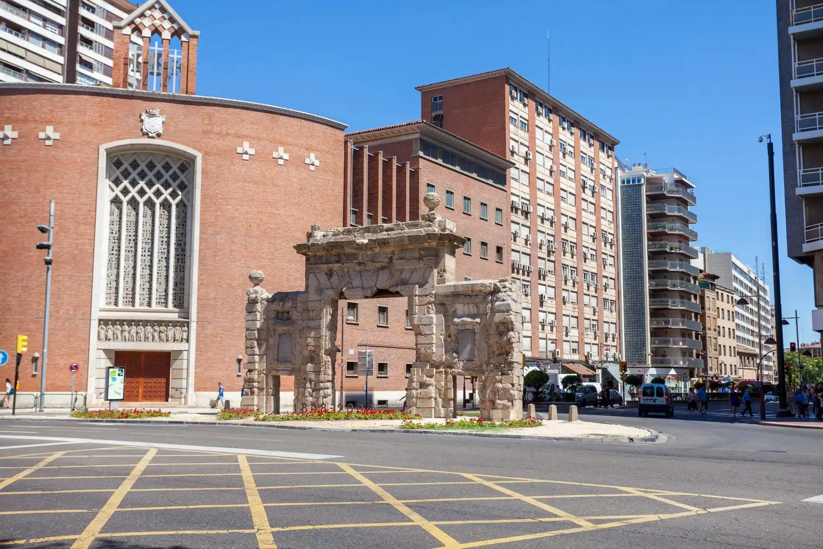 Vista exterior de Piso en venta en Zaragoza con Calefacción y Balcón