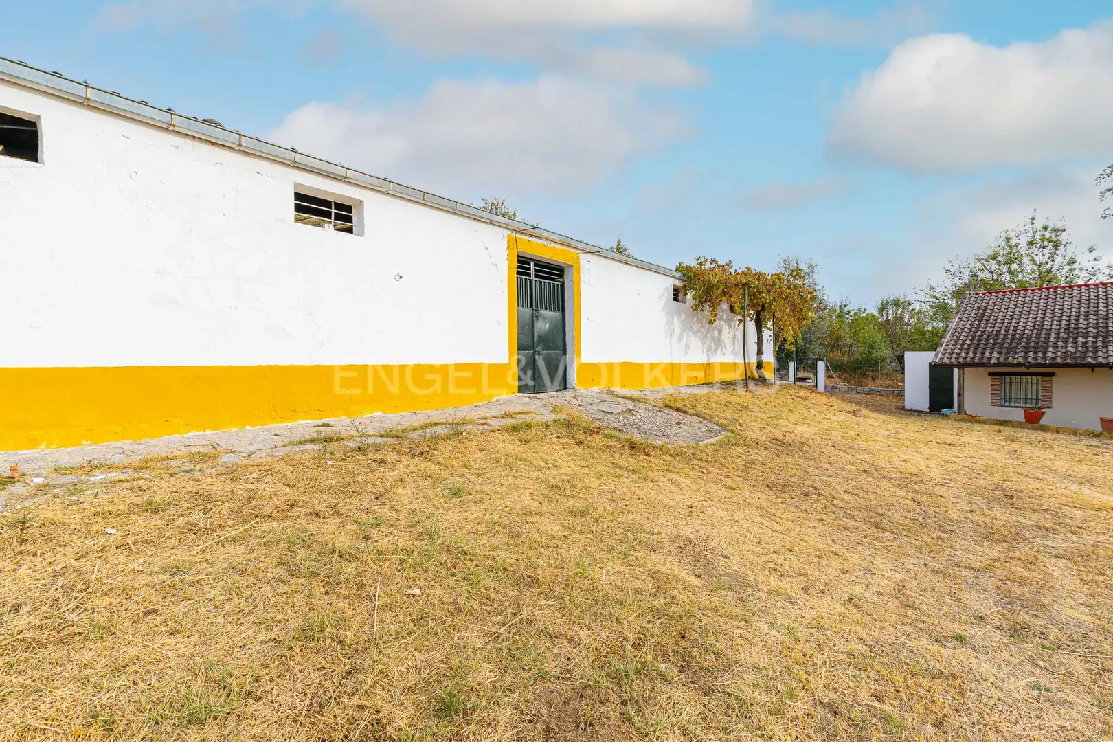 Vista exterior de Casa o xalet en venda en Zarzalejo amb Calefacció, Jardí privat i Terrassa