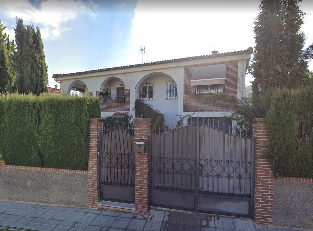 Casa adosada en venda a C/ Encina, Gójar