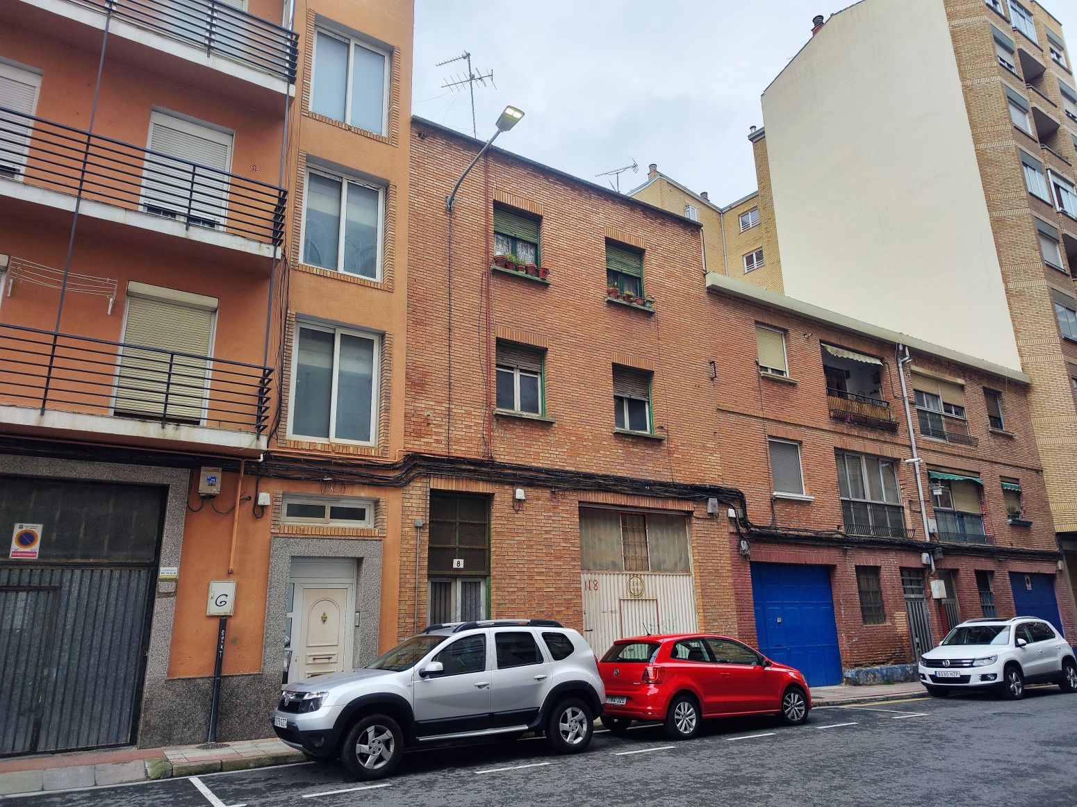 Exterior view of Building for sale in  Logroño