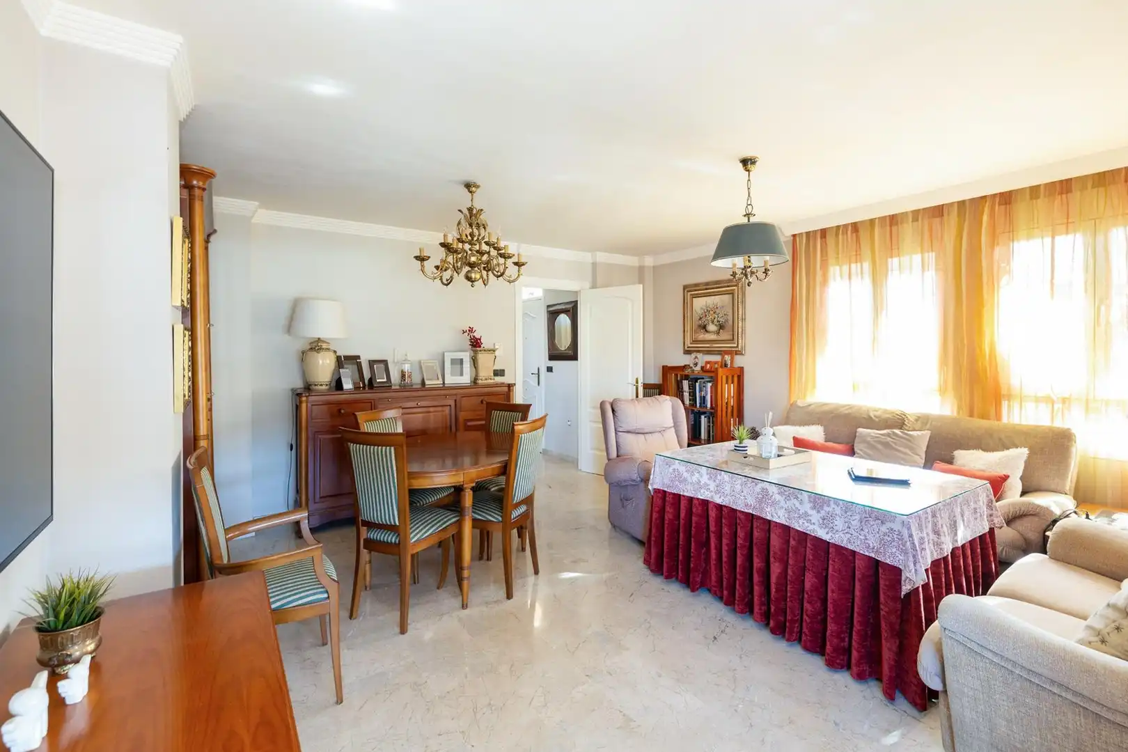 Comedor de Casa o chalet en venta en Alhendín con Calefacción, Jardín privado y Terraza