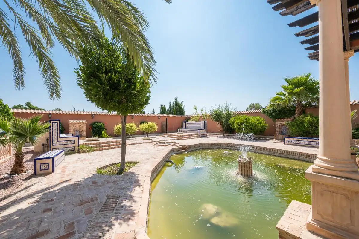 Jardí de Casa o xalet en venda en Elche / Elx amb Aire condicionat, Calefacció i Jardí privat