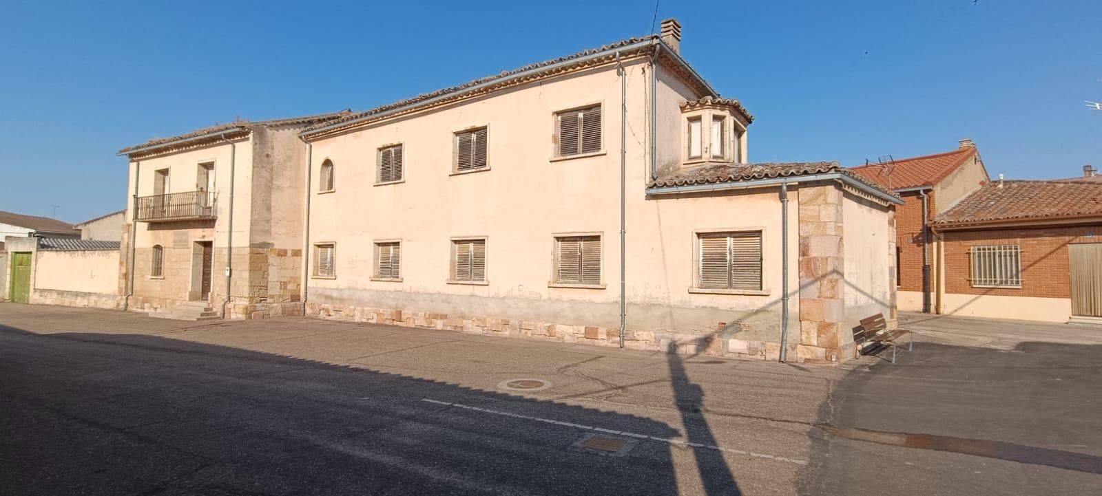Vista exterior de Casa o chalet en venta en Coreses con Jardín privado