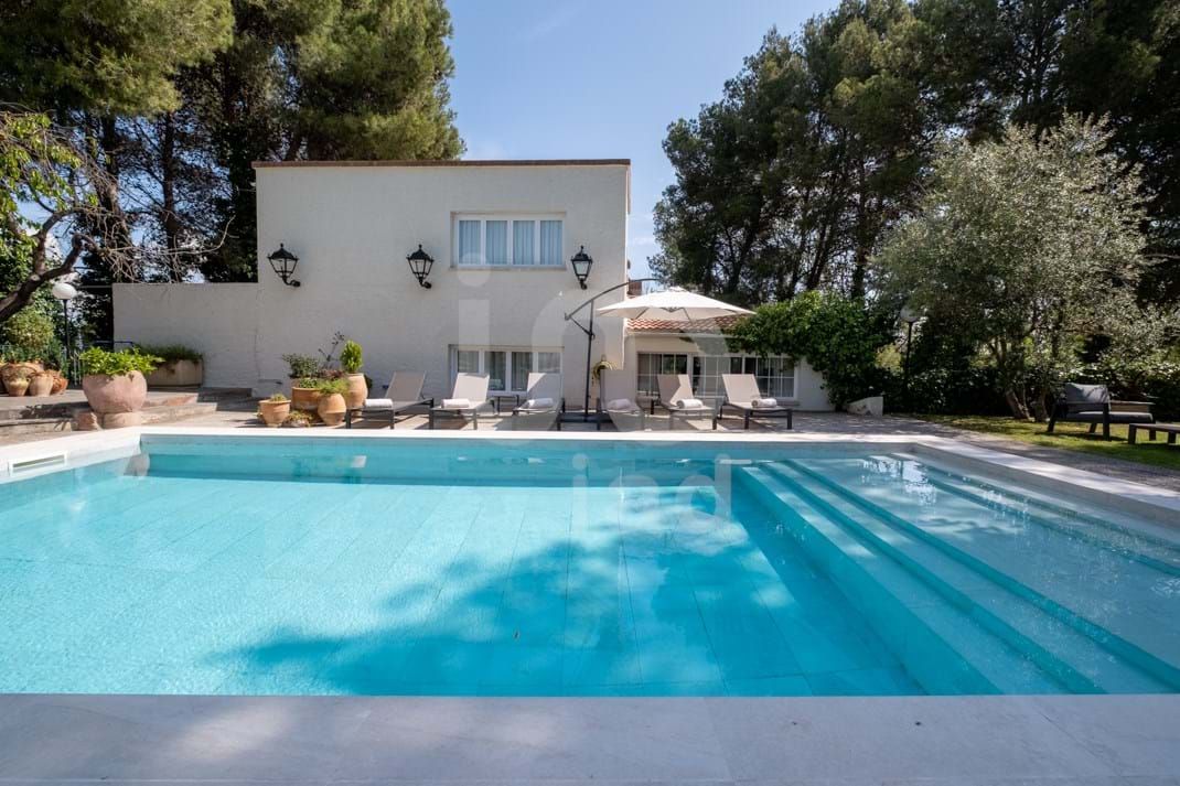 Piscina de Casa o xalet en venda en  Lleida Capital amb Aire condicionat, Calefacció i Terrassa