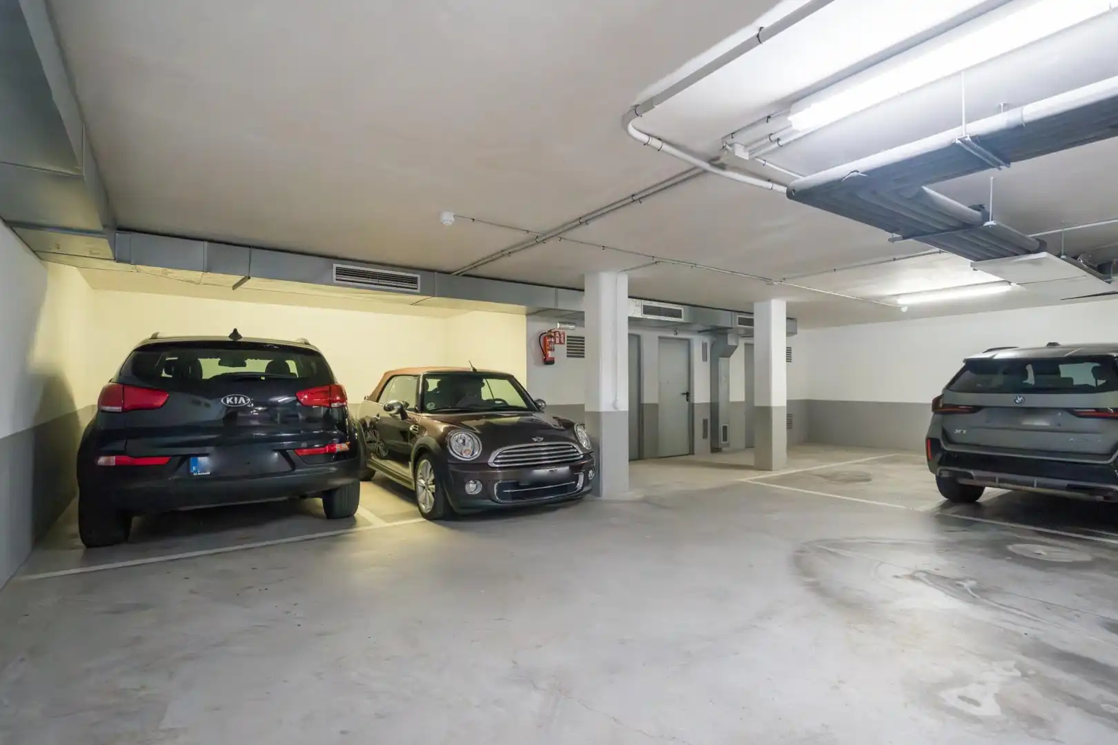 Aparcament de Planta baixa en venda en Calvià amb Terrassa i Piscina comunitària