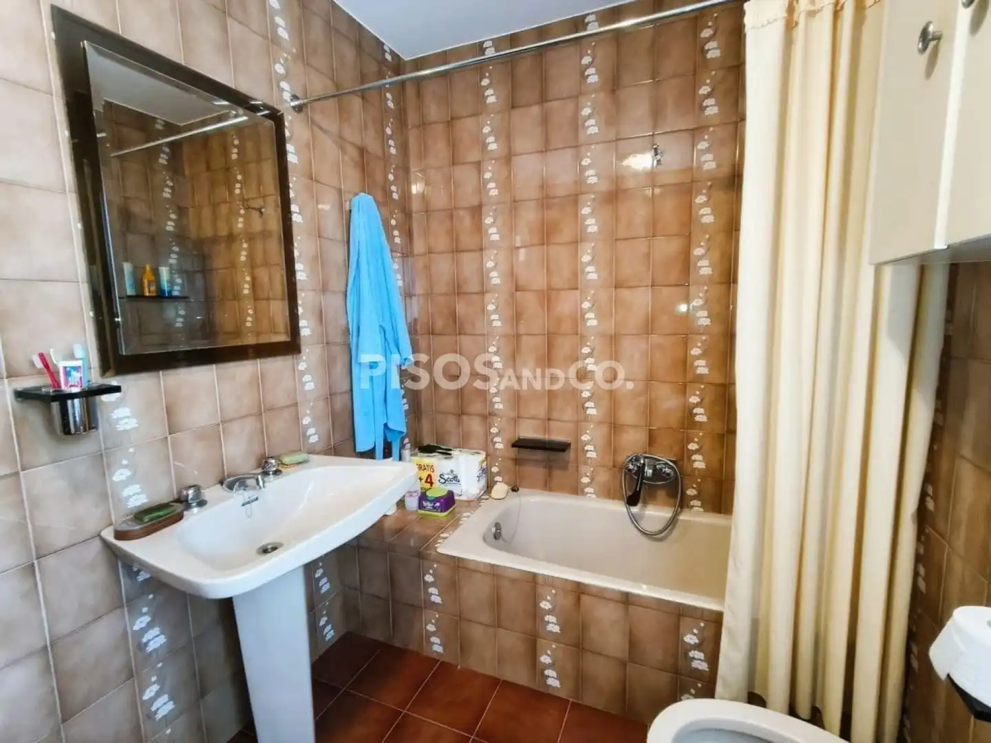 Bany de Casa o xalet en venda en Culleredo amb Terrassa i Moblat