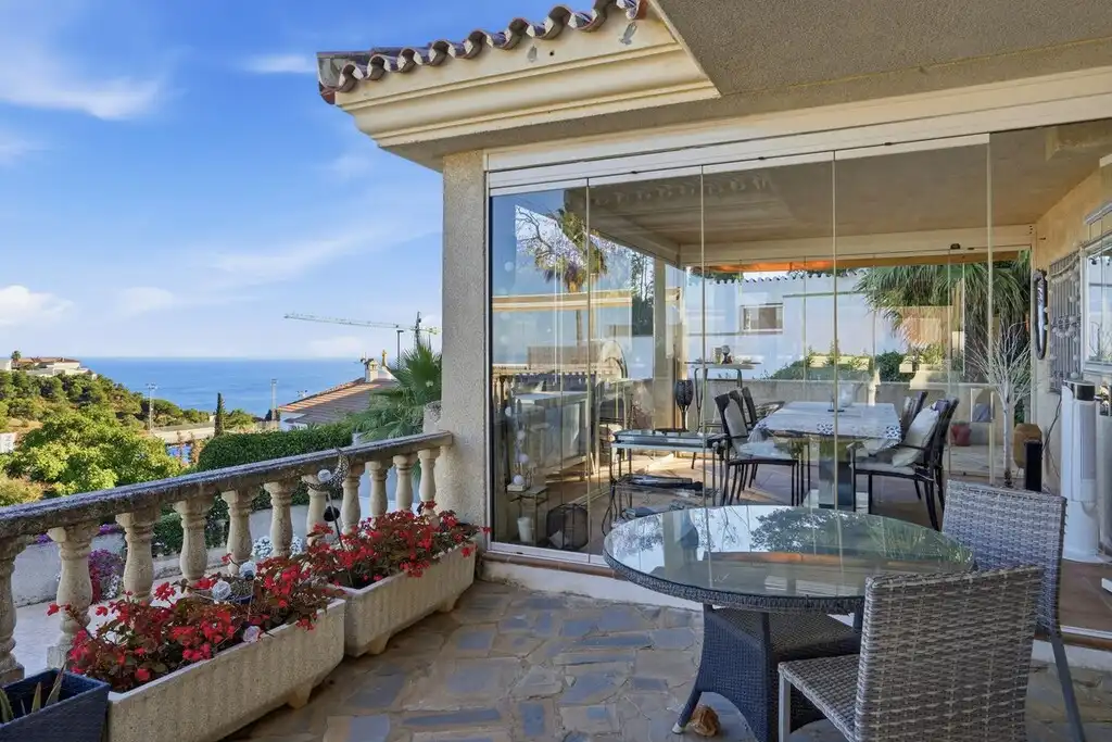 Terrassa de Casa o xalet en venda en Benalmádena amb Aire condicionat, Calefacció i Jardí privat