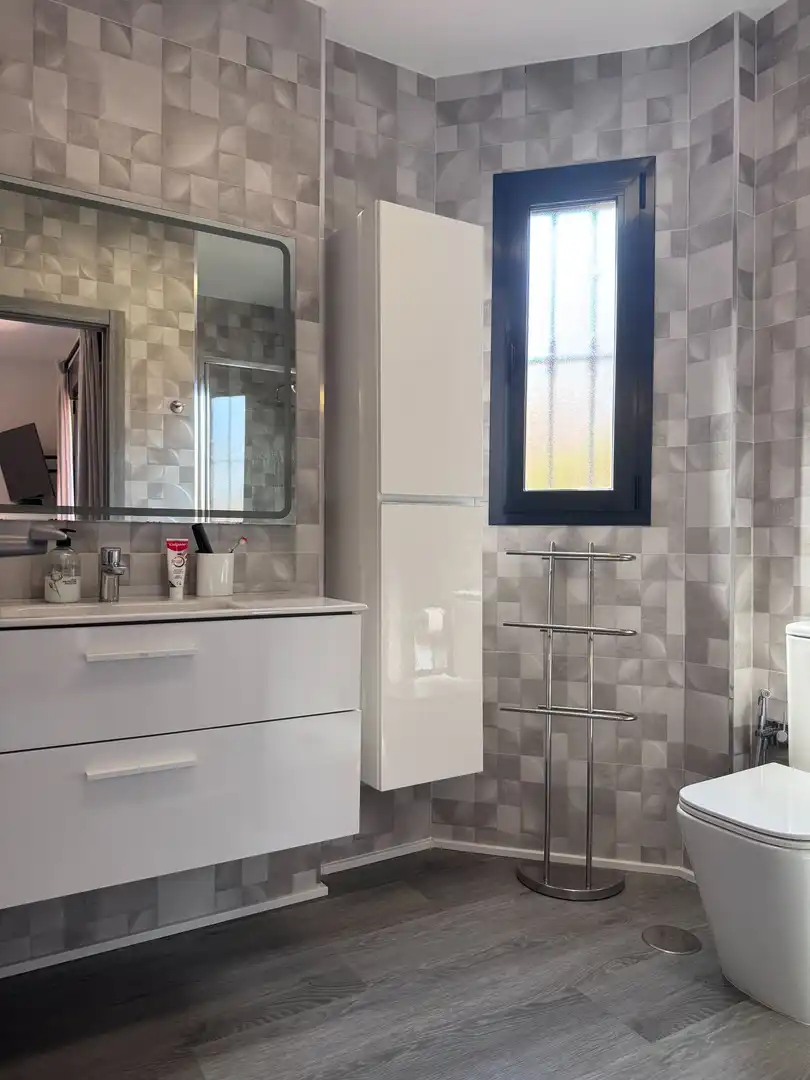 Baño de Casa o chalet en venta en Roquetas de Mar con Aire acondicionado, Jardín privado y Terraza