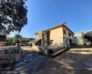 Außenansicht von Haus oder Chalet miete in Casar de Cáceres mit Terrasse, Schwimmbad und Balkon