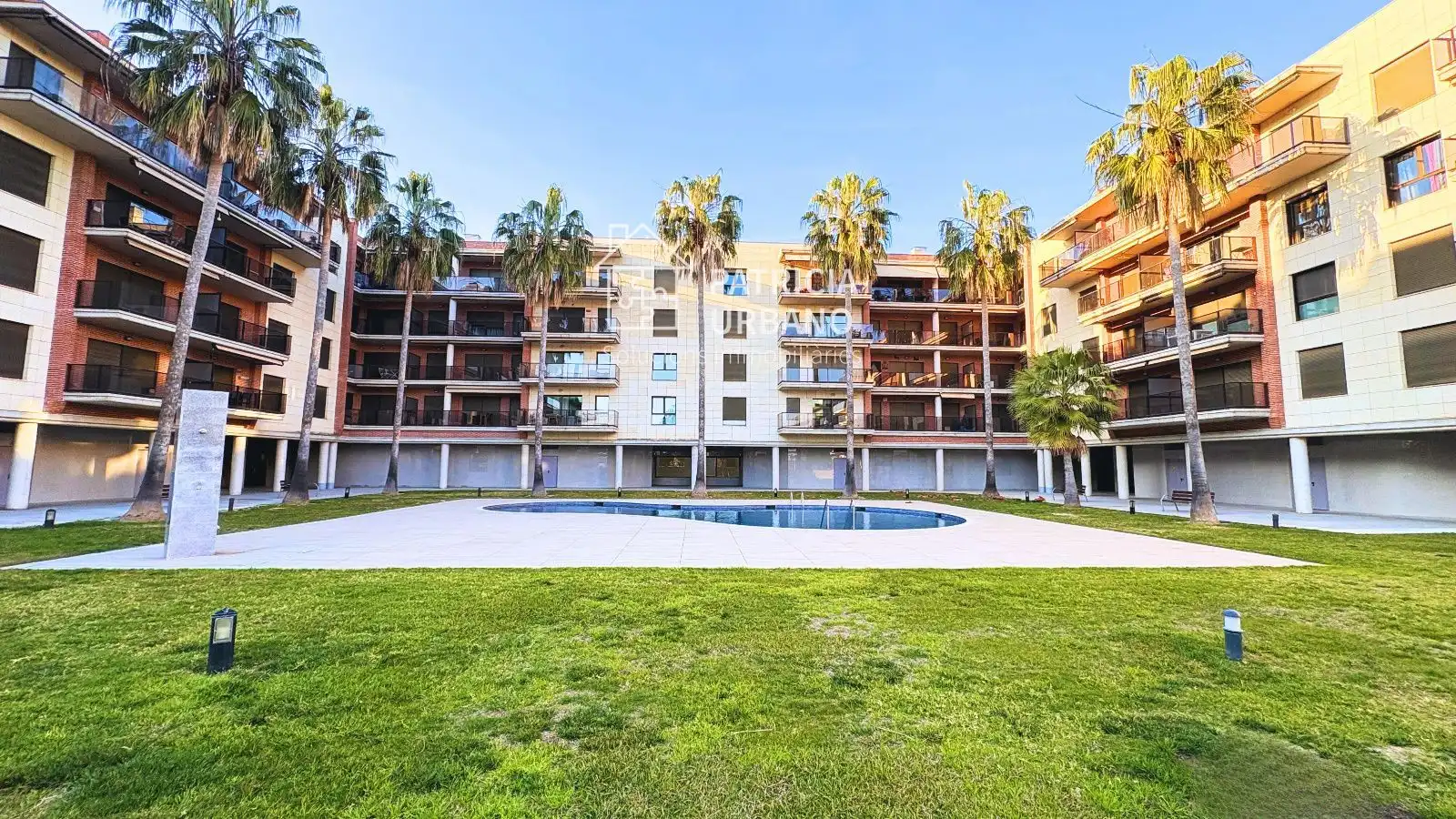 Exterior view of Flat for sale in Cambrils  with Air Conditioner, Heating and Parquet flooring