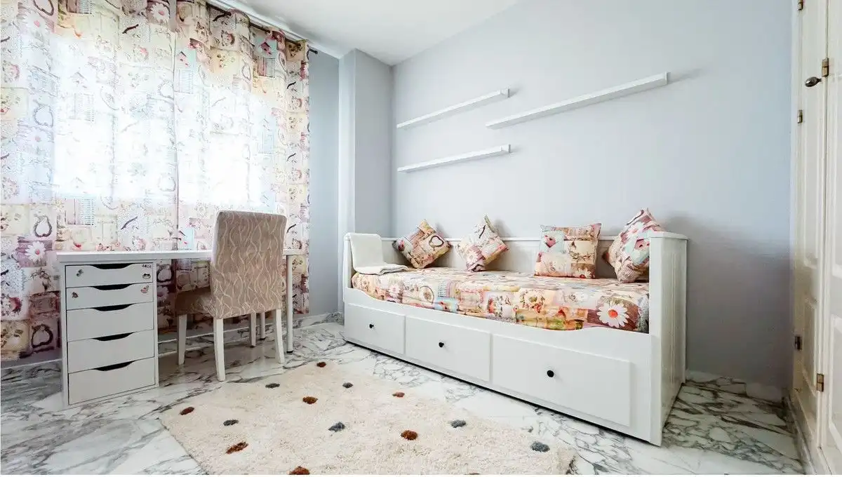 Schlafzimmer von Wohnungen zur Miete in Mijas mit Klimaanlage, Heizung und Terrasse