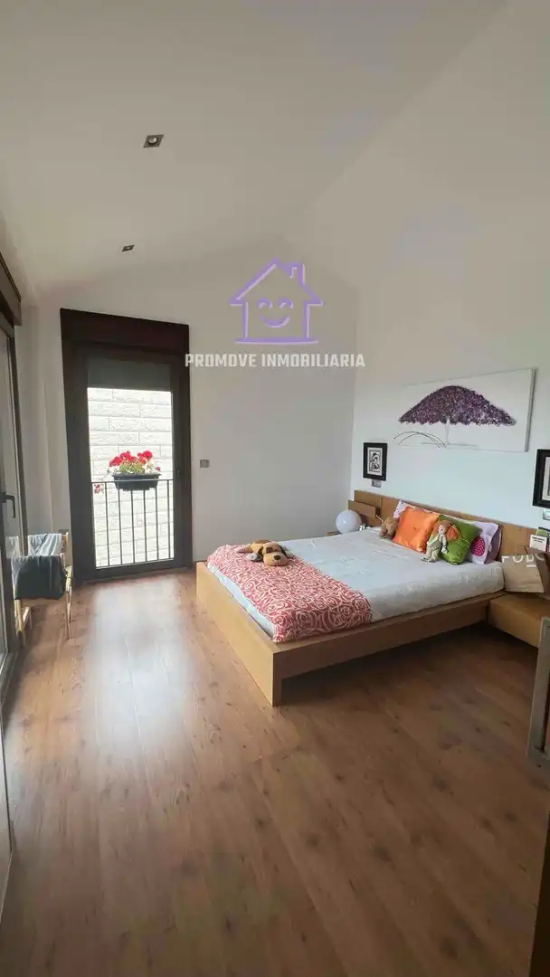 Habitación de Casa o chalet de alquiler en A Coruña Capital  con Terraza y Trastero