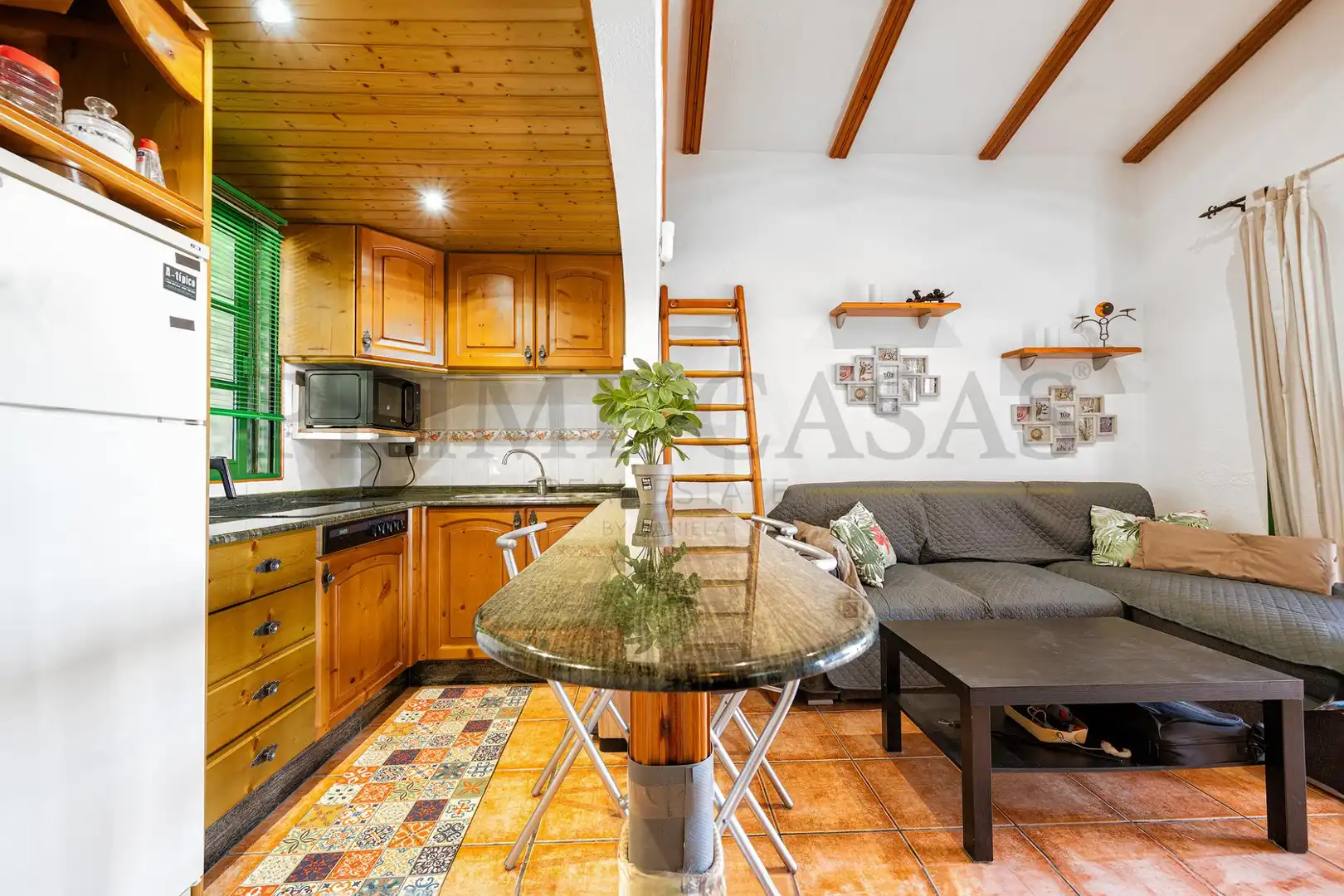 Vista exterior de Casa o chalet en venta en San Bartolomé de Tirajana con Calefacción, Terraza y Amueblado