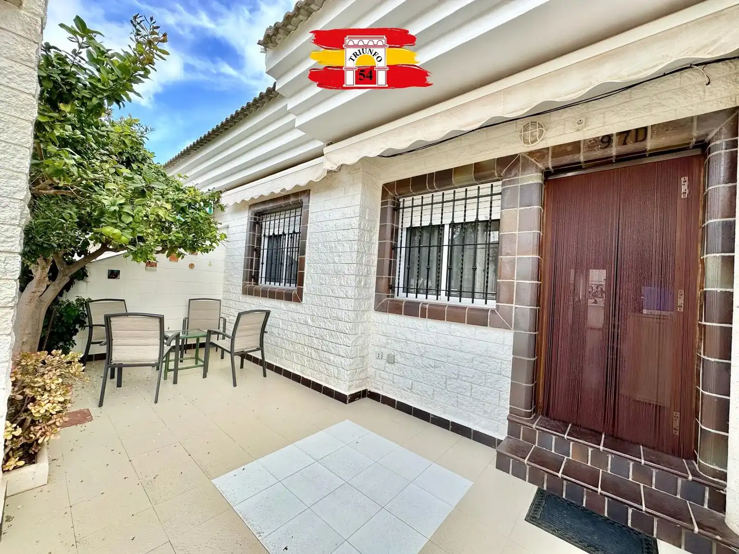 Vista exterior de Casa adosada en venta en Pilar de la Horadada con Aire acondicionado, Terraza y Amueblado