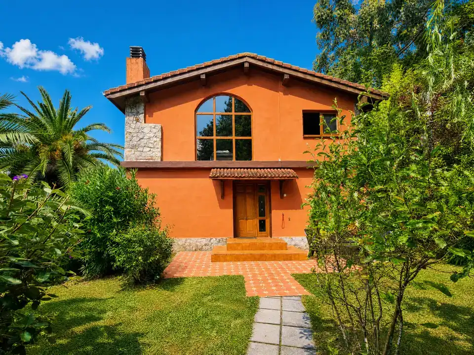 Vista exterior de Casa o chalet en venta en Pravia con Calefacción, Jardín privado y Terraza