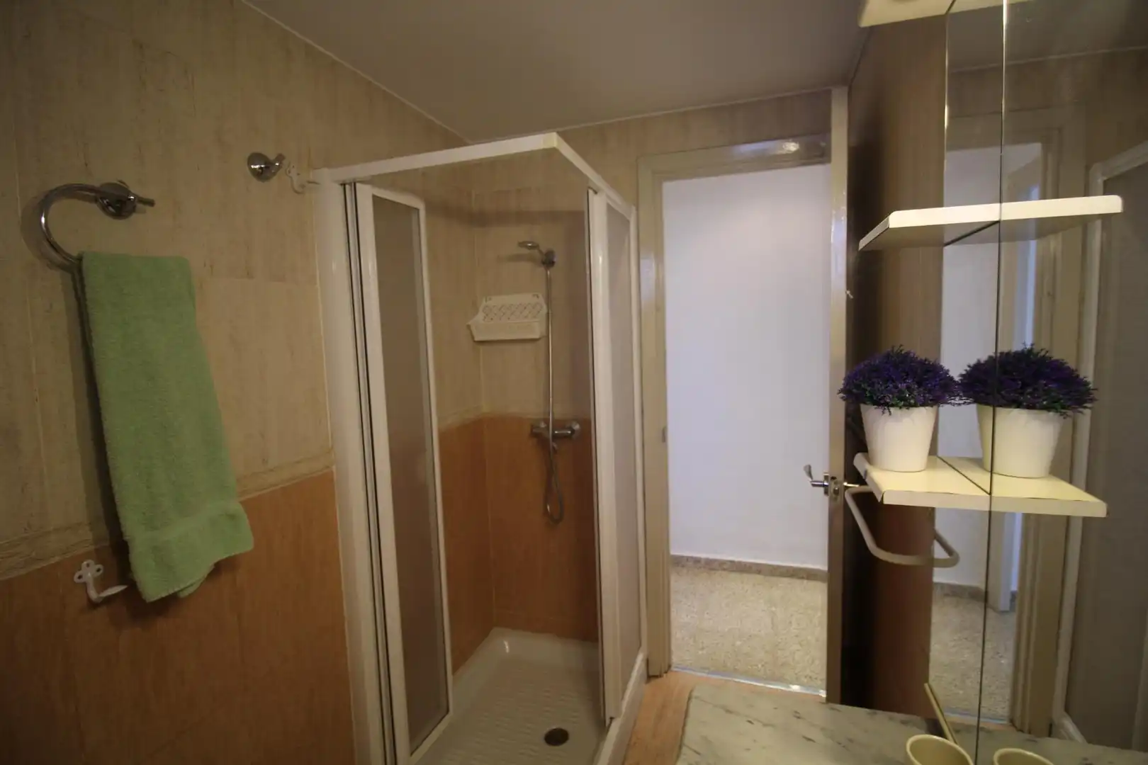 Flat for rent in Calle Palencia, , 11, Barrio de Zaidín