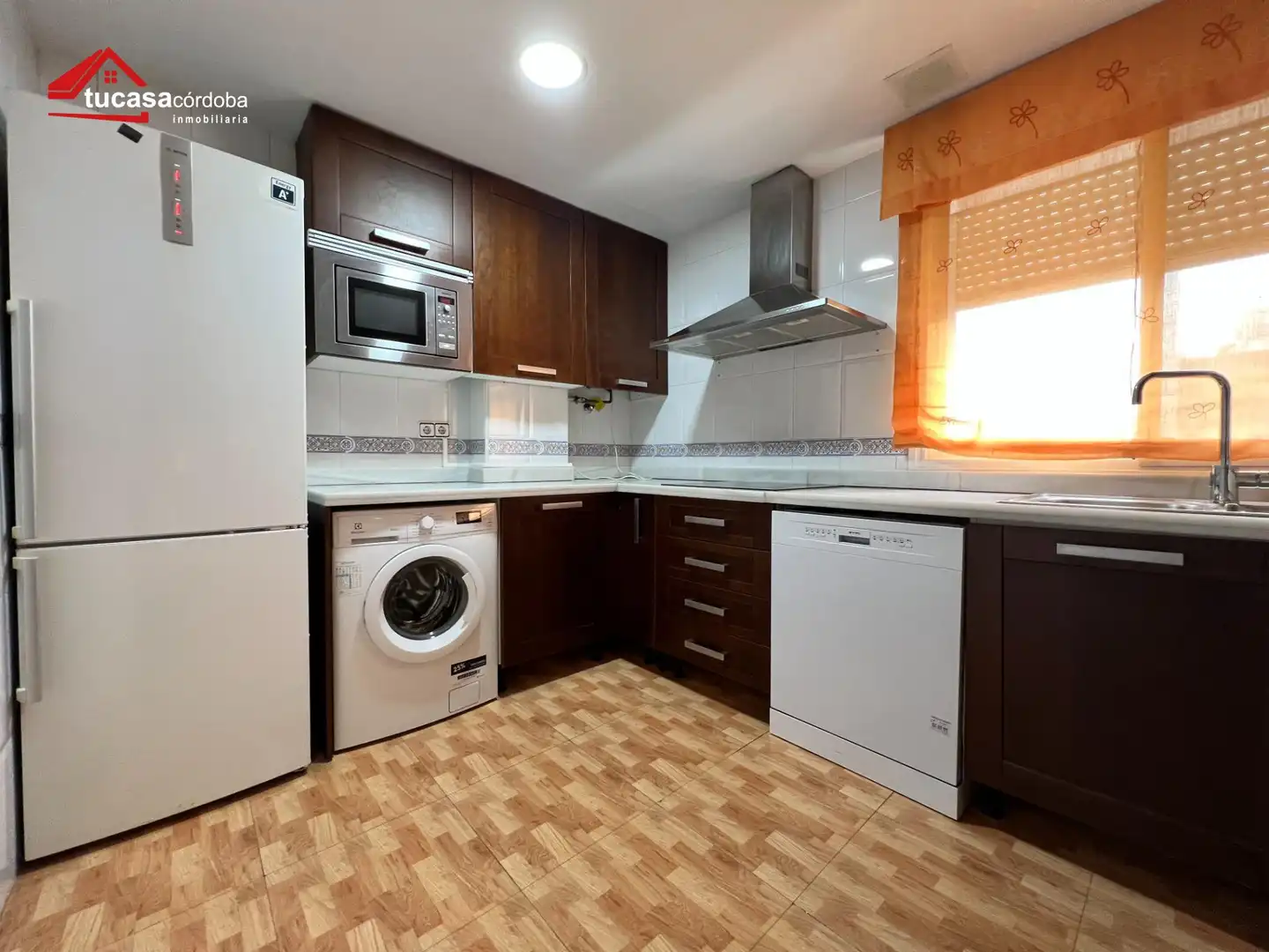Cuina de Àtic en venda en Córdoba amb Terrassa i Traster