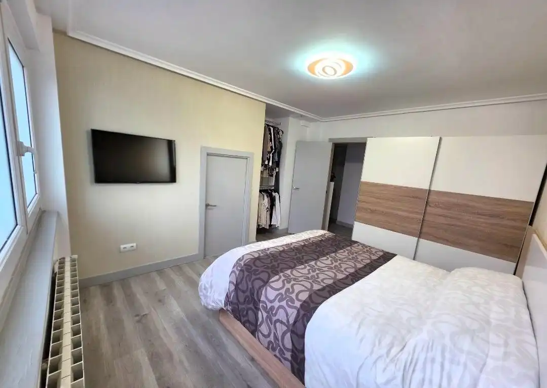 Habitación de Piso en venta en Basauri  con Calefacción, Parquet y Amueblado
