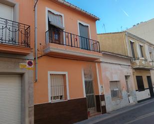 Vista exterior de Casa adosada en venda en Burriana / Borriana amb Calefacció, Terrassa i Moblat