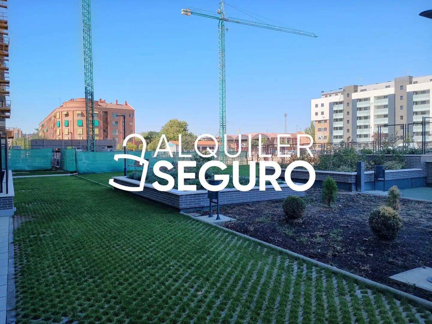 Flat for rent in de Vicente Ferrer , Ciudad de la Comunicación - Arco Ladrillo