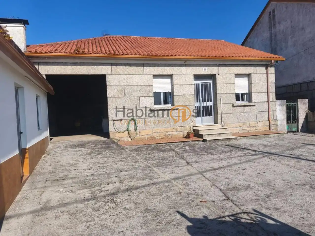Exterior view of Country homes for sale in Vilanova de Arousa  with Heating, Private garden and Terrace