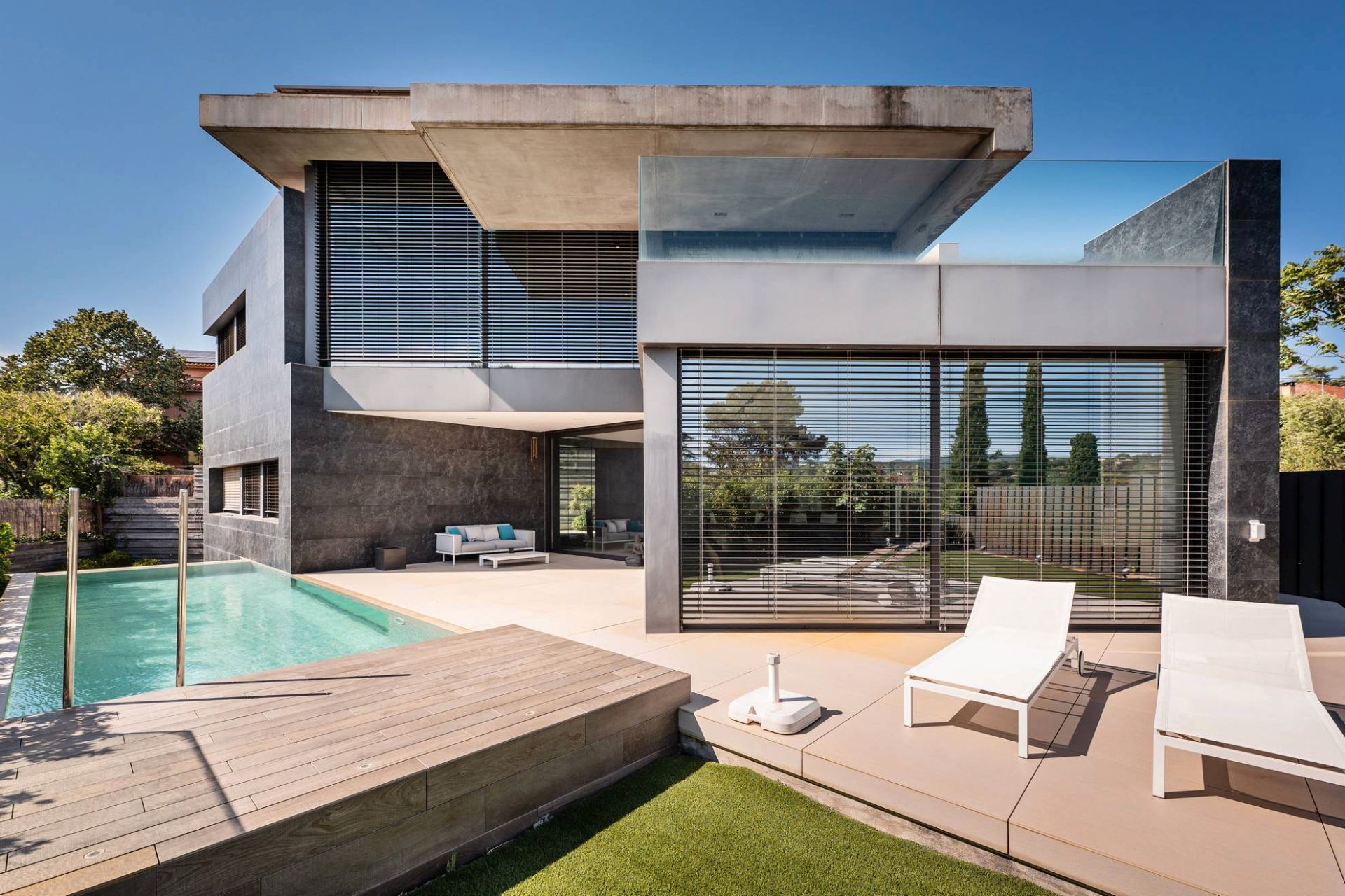 Vista exterior de Casa o chalet de alquiler en Sant Cugat del Vallès con Aire acondicionado, Calefacción y Jardín privado
