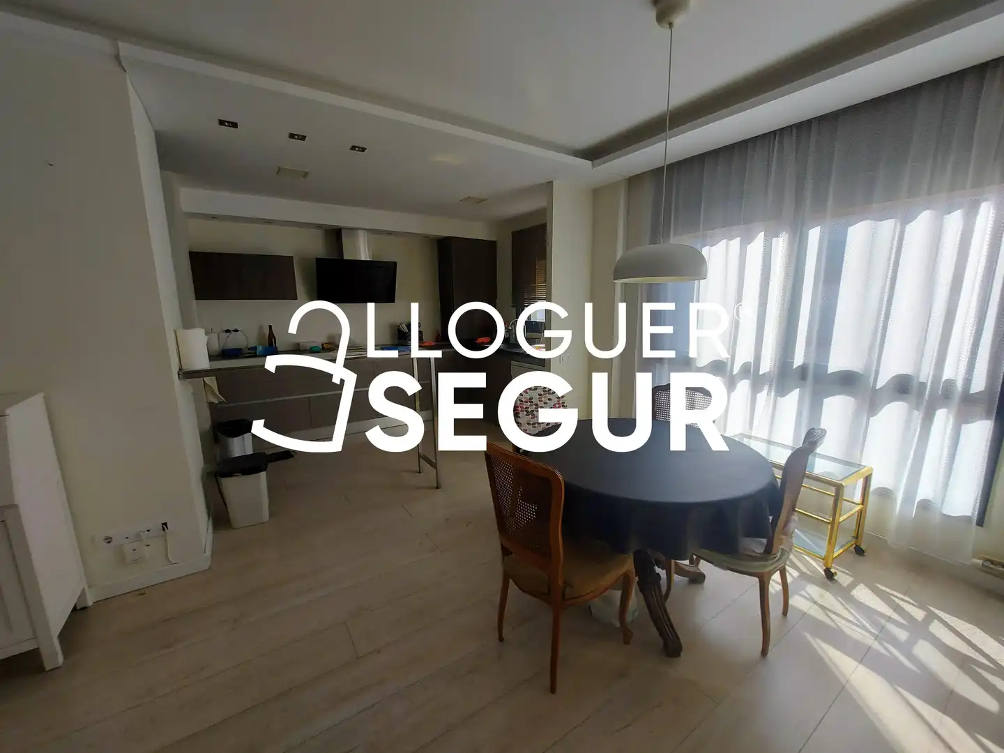 Wohnung zur Miete in Barcelona mit Klimaanlage und Heizung
