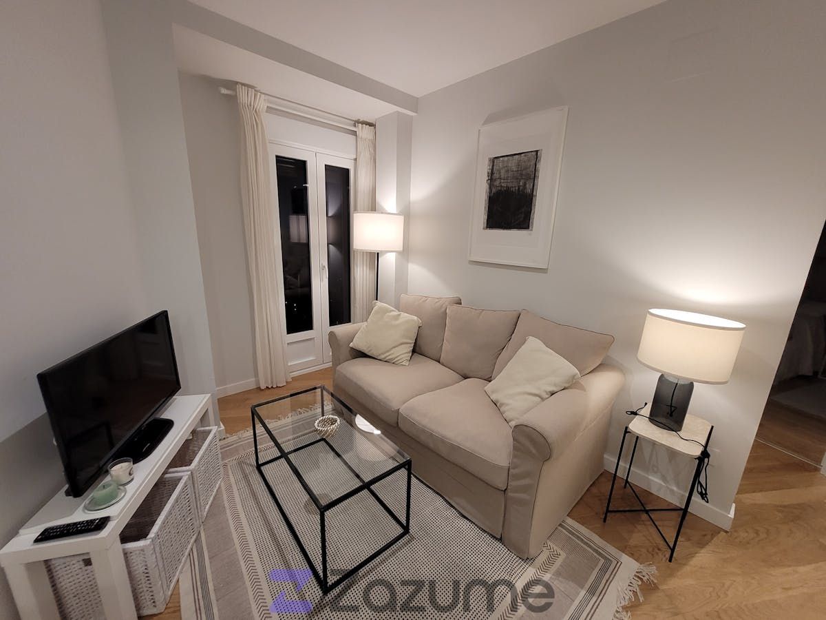 Sala d'estar de Pis de lloguer en Segovia Capital amb Calefacció, Parquet i Moblat