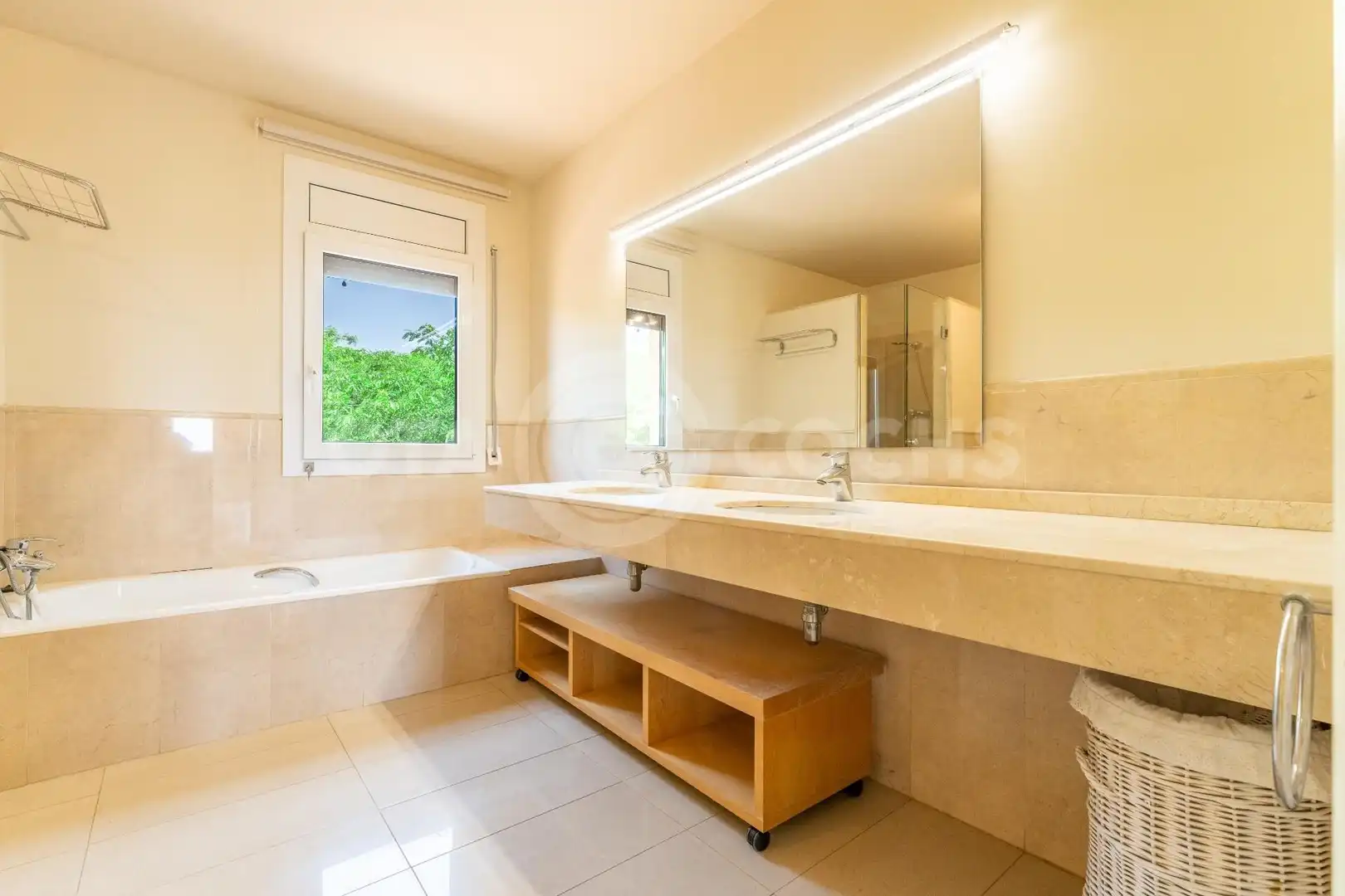Baño de Dúplex en venta en Reus con Aire acondicionado, Calefacción y Jardín privado