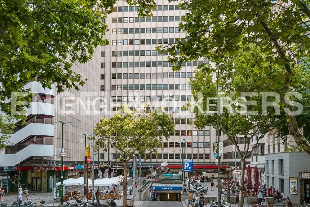 Vista exterior de Apartamento de alquiler en Madrid con Aire acondicionado, Calefacción y Amueblado