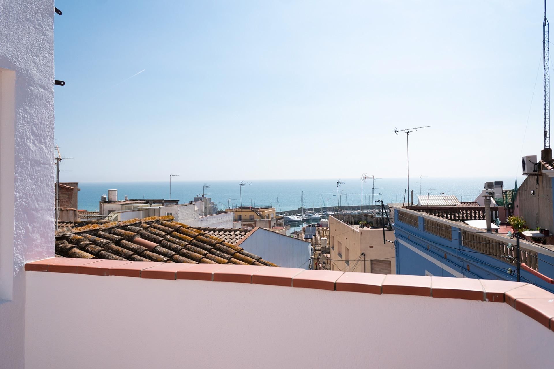 Vista exterior de Dúplex en venta en El Masnou con Terraza