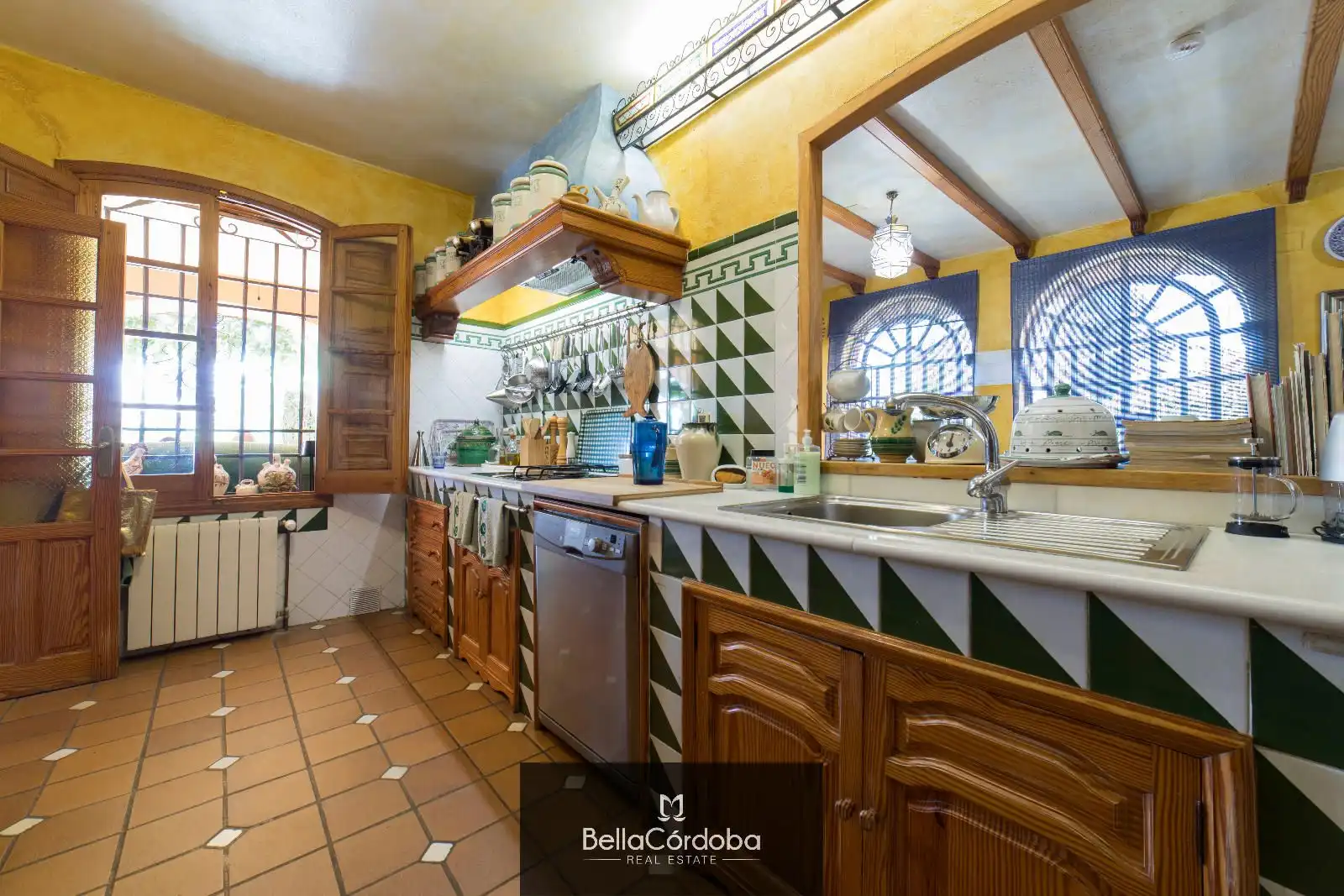 Kitchen of Houses for sale in Córdoba  with Air Conditioner, Heating and Terrace