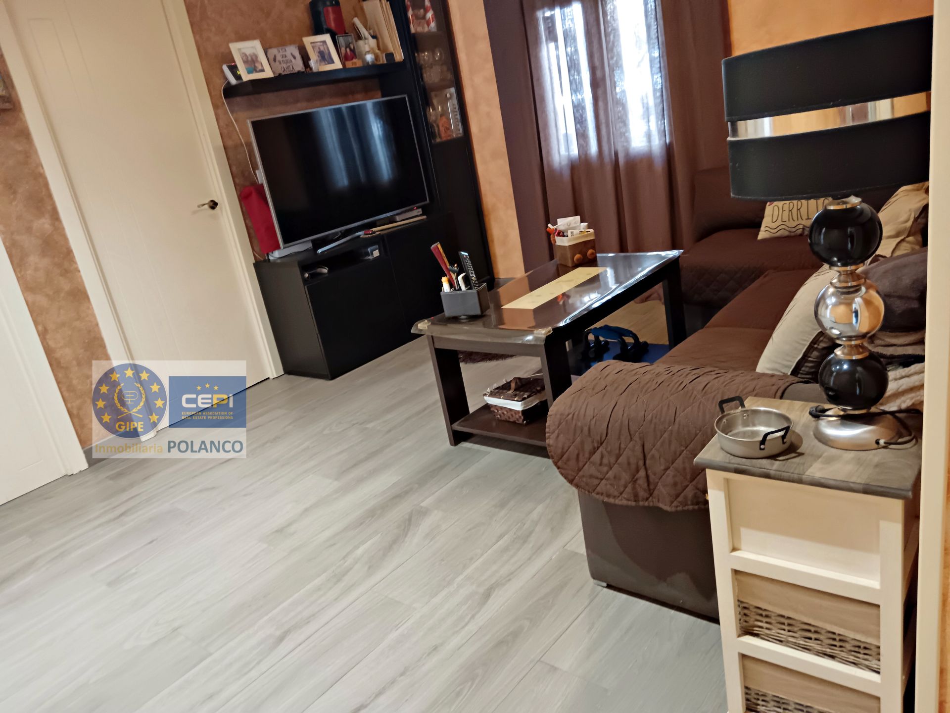 Sala d'estar de Planta baixa en venda en Coslada amb Aire condicionat, Calefacció i Moblat