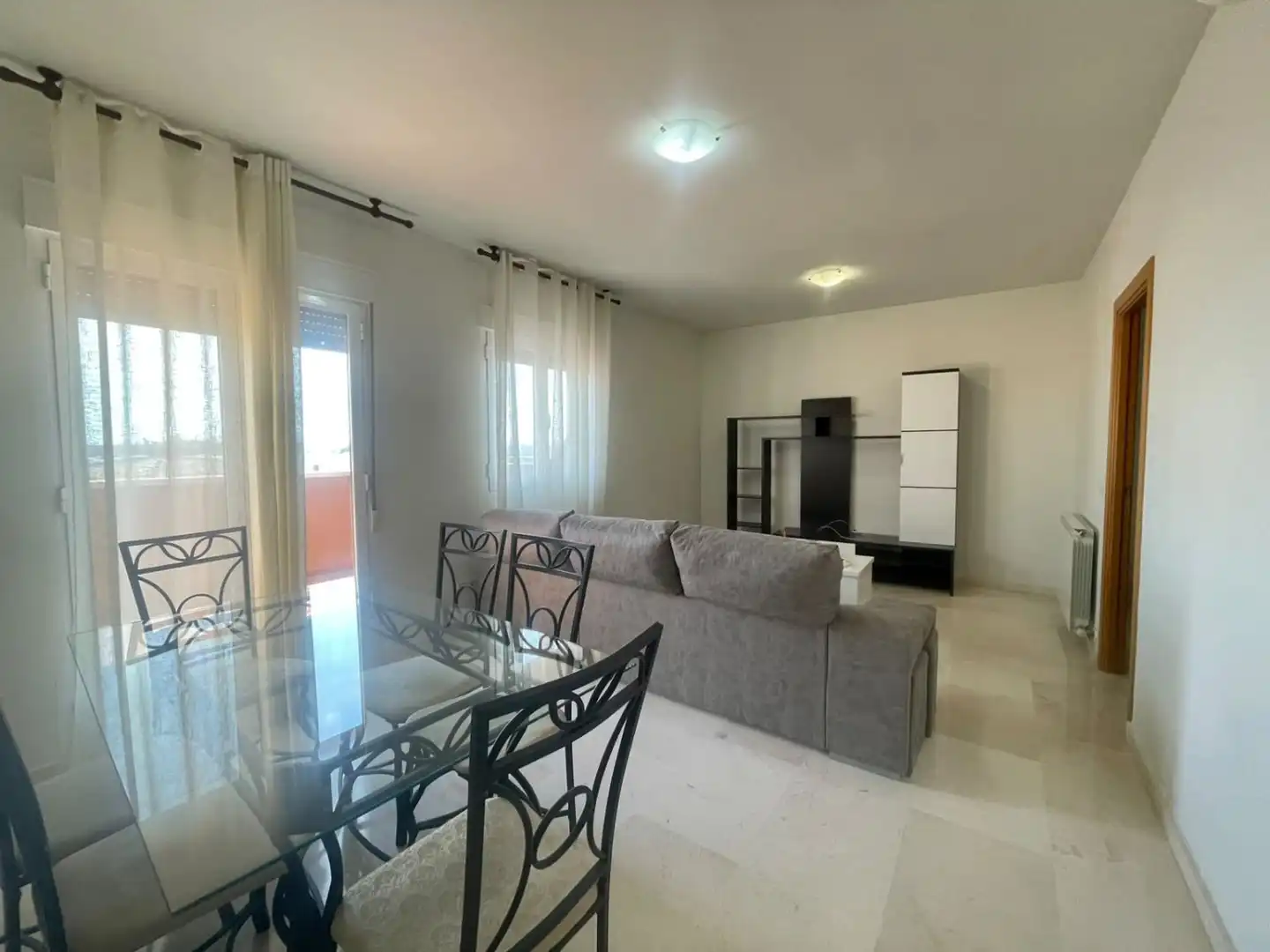 Sala de estar de Ático en venta en Valdepeñas con Aire acondicionado, Calefacción y Terraza
