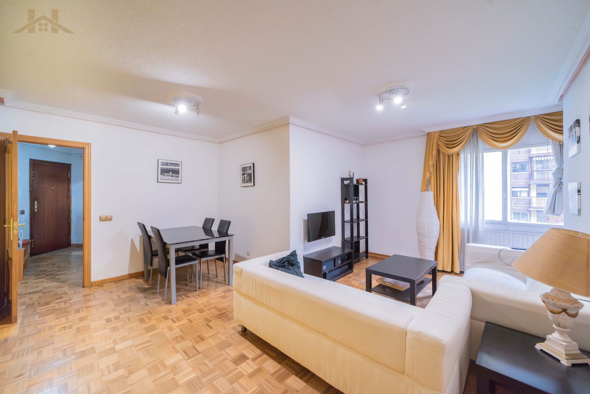 Living room of Flat for sale in Móstoles  with Heating, Terrace and Furnished