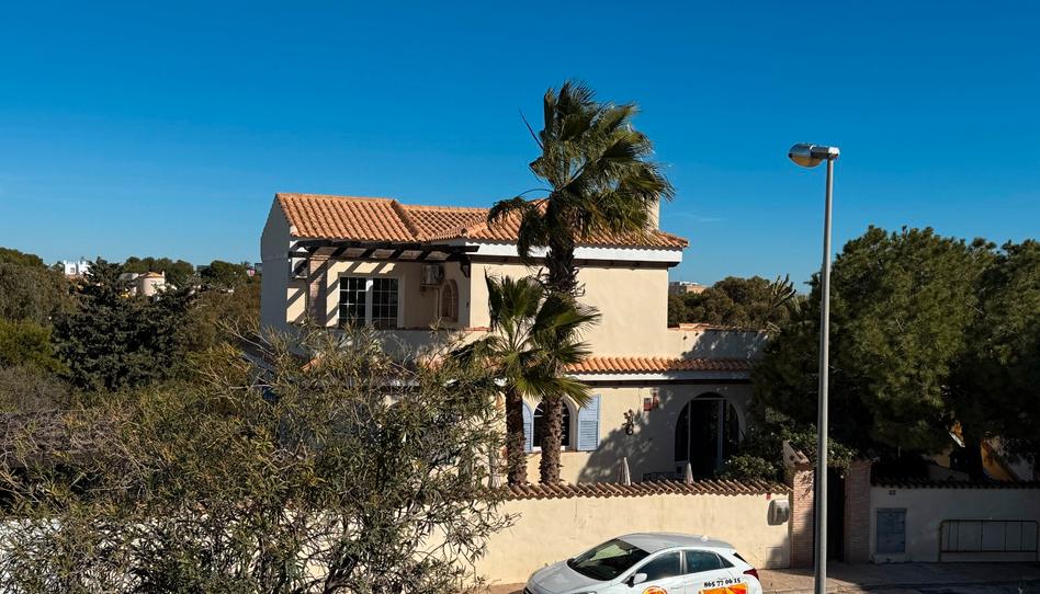 Foto 1 de Casa o chalet en venta en La Zenia, Alicante