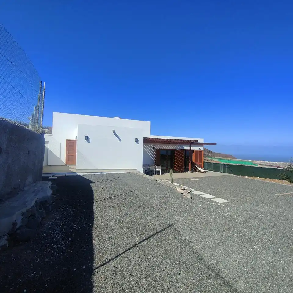 Vista exterior de Casa o chalet en venta en Telde con Jardín privado, Parquet y Terraza