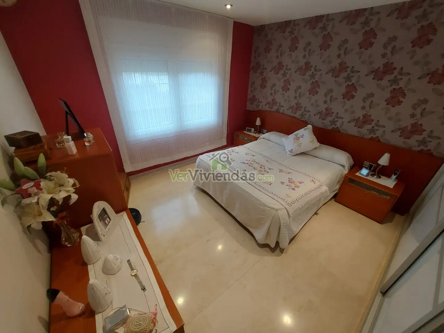 Habitación de Casa adosada en venta en Sant Llorenç d'Hortons con Aire acondicionado, Calefacción y Jardín privado