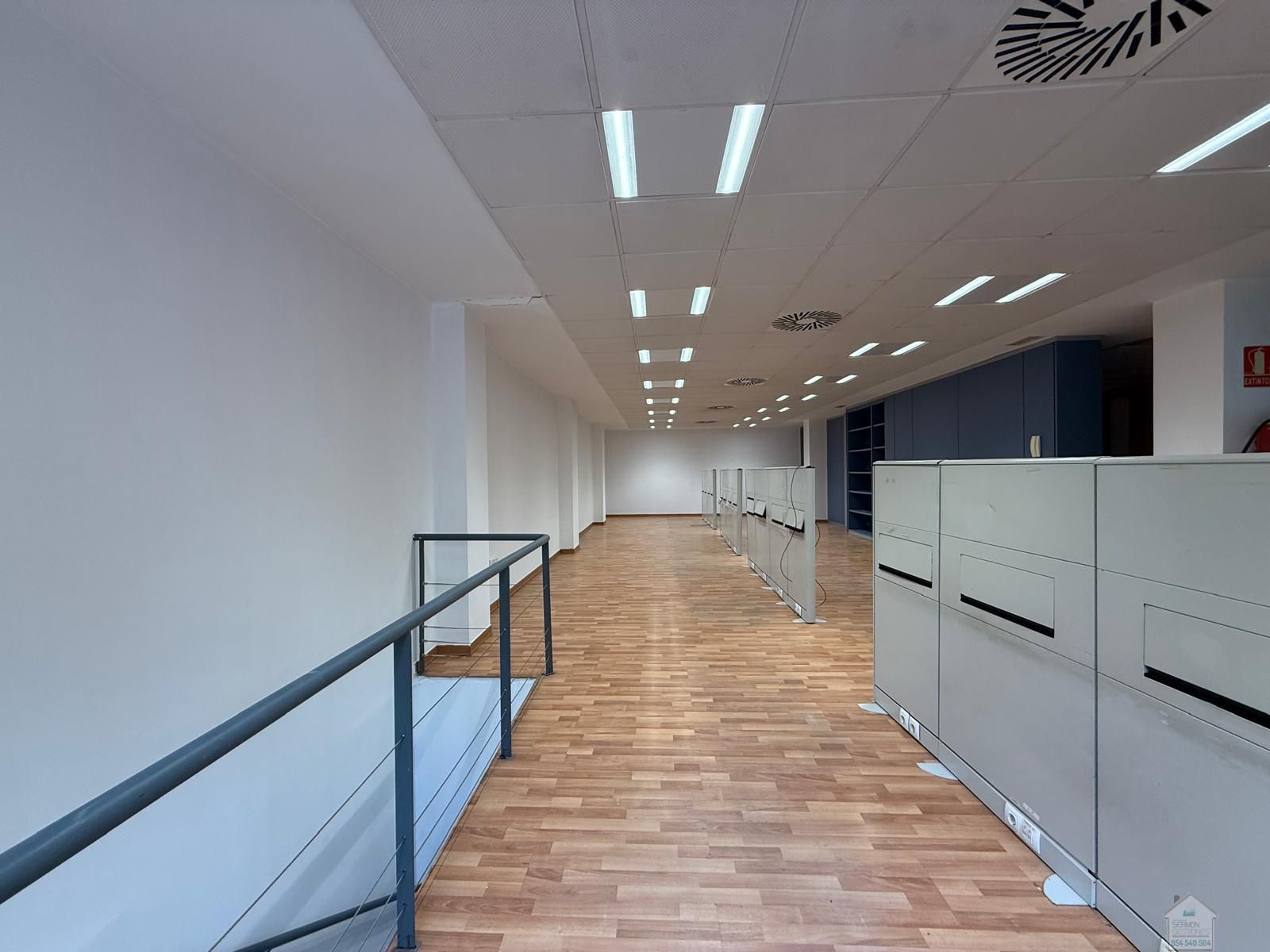 Premises to rent in  Sevilla Capital  with Air Conditioner